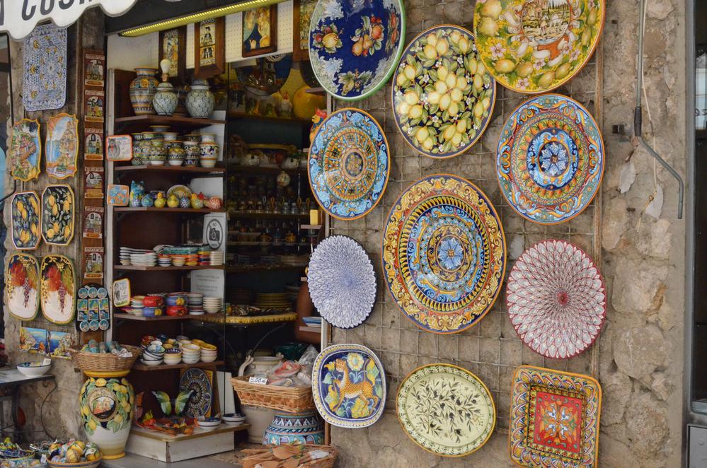 Ceramic shops in Ravello
