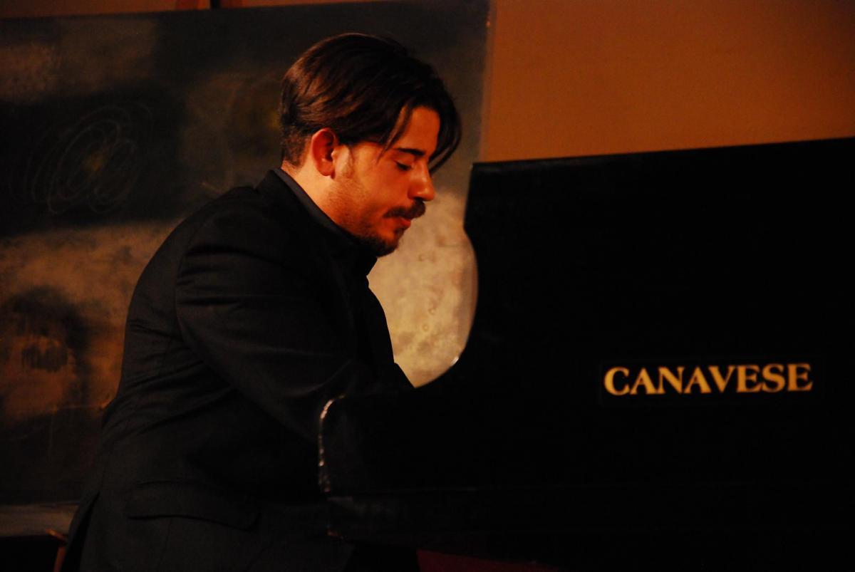 ALESSANDRO CAPONE piano recital Fri, Apr 26, 2019 1830 Ravello